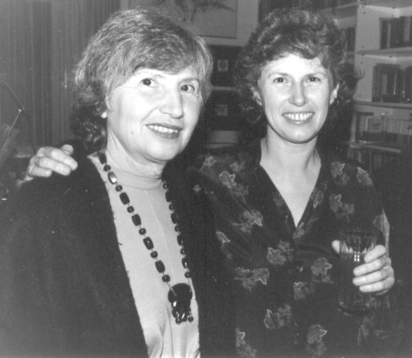 Ruth Schonthal und Barbara Heller, 1987 Hofheim/Taunus (Foto: Katja Blickensdorf)